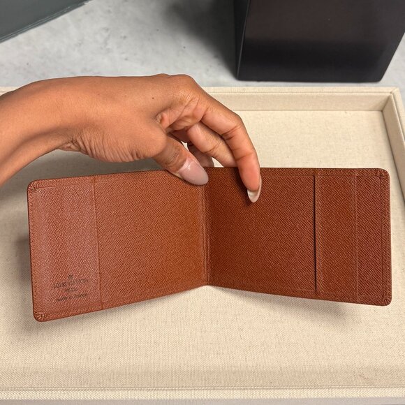 *Rare* Louis Vuitton Tiaga Leather Card Holder ID Wallet - Picture 5 of 12